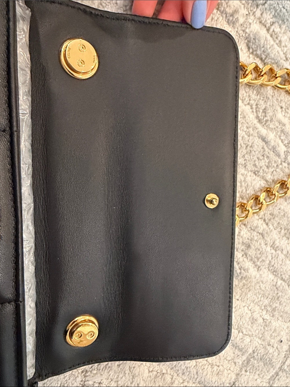 Celine Matelasse MonochromeQuilted Leather Shoulder Bag in Black with Gold Chain - Picture 6 of 15